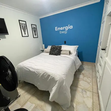 Nuevo y Moderno Alojamiento Laureles, Habitación Privada